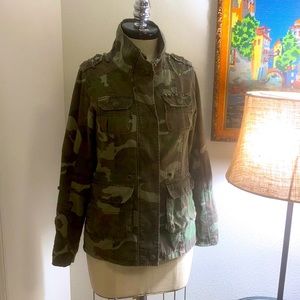 Cmamaflague medium short length jacket 🧥